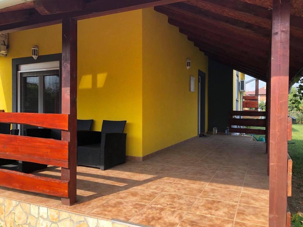 Lux Hus Novi Sad Apartman Veternik Kültér fotó
